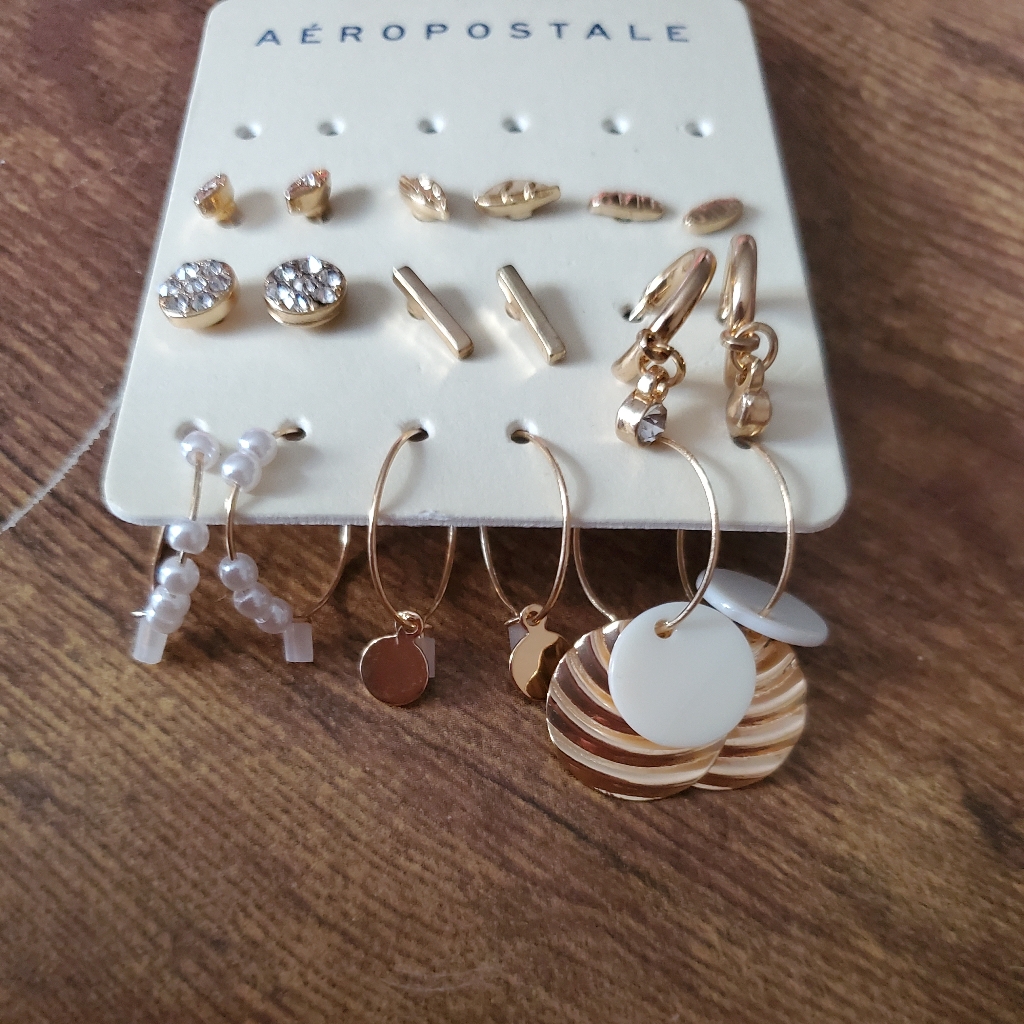 Aeropastle 9pk Crystal Gold Earrings 33$